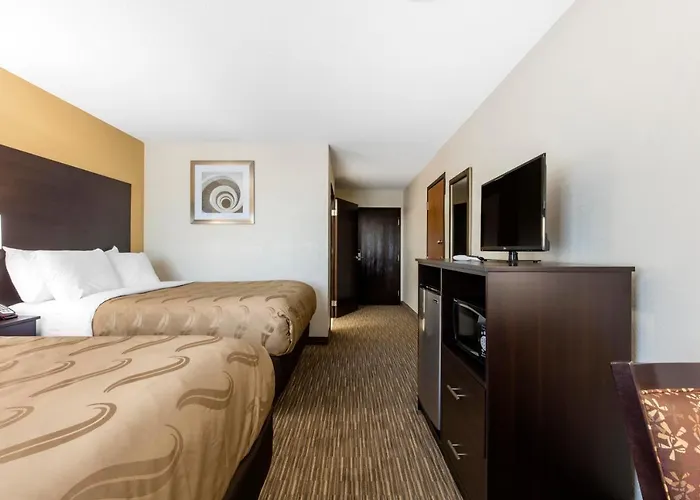 Quality & I-24 Hotel