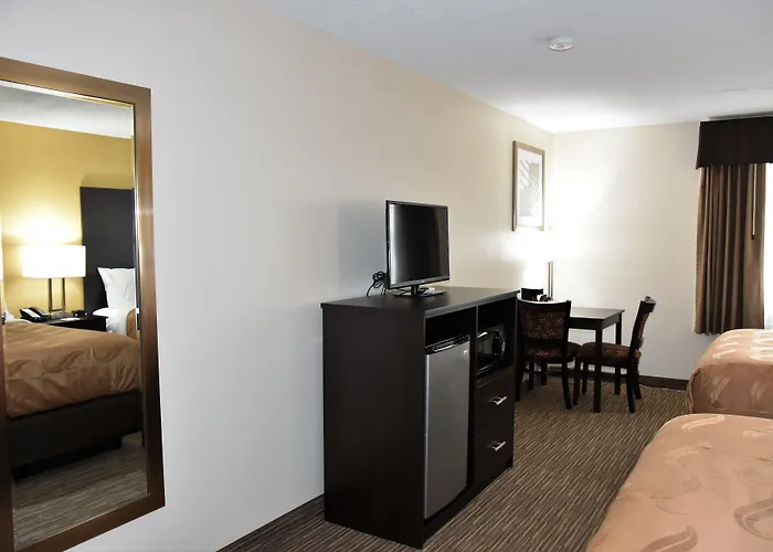 Hotel Quality & I-24 4*
